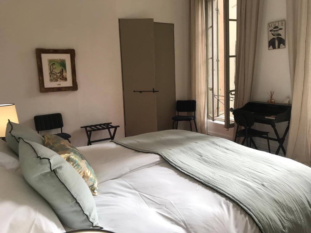 La Chapelle Sur La Sorgue Bed & Breakfast ลีล-ซูร์-ลา-ซอร์ก ภายนอก รูปภาพ