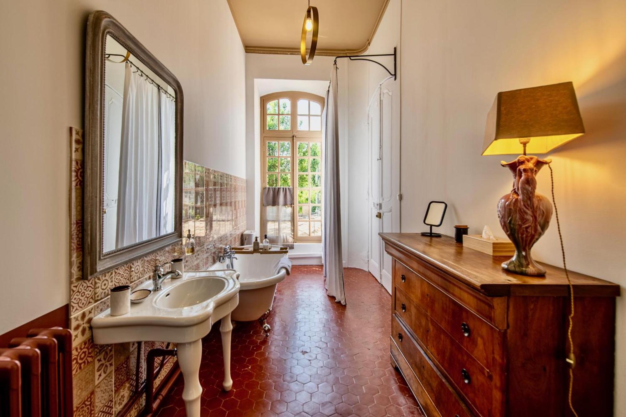 La Chapelle Sur La Sorgue Bed & Breakfast ลีล-ซูร์-ลา-ซอร์ก ภายนอก รูปภาพ