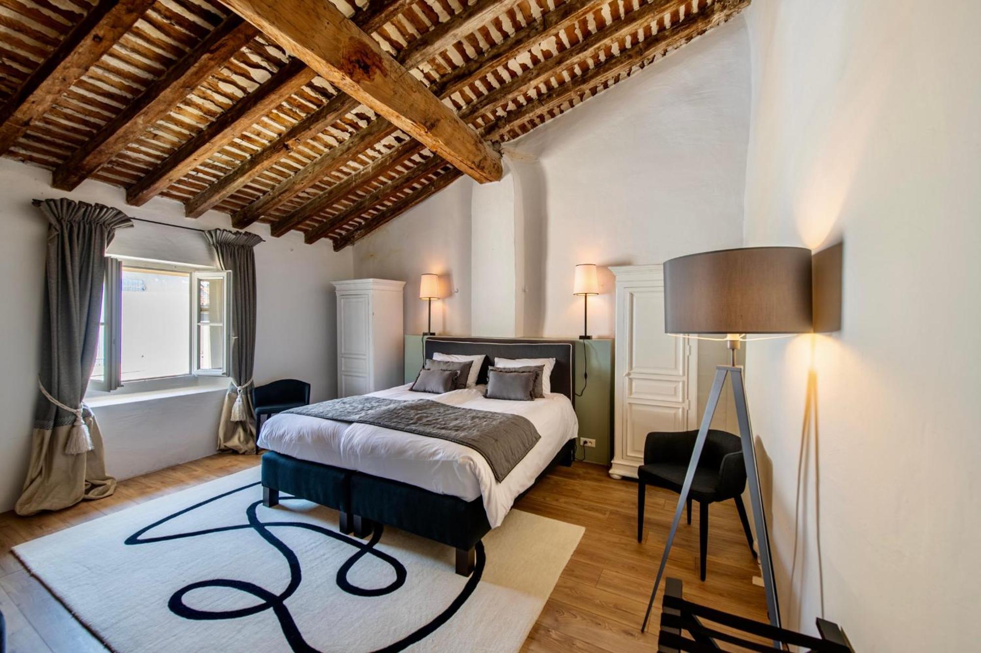 La Chapelle Sur La Sorgue Bed & Breakfast ลีล-ซูร์-ลา-ซอร์ก ภายนอก รูปภาพ