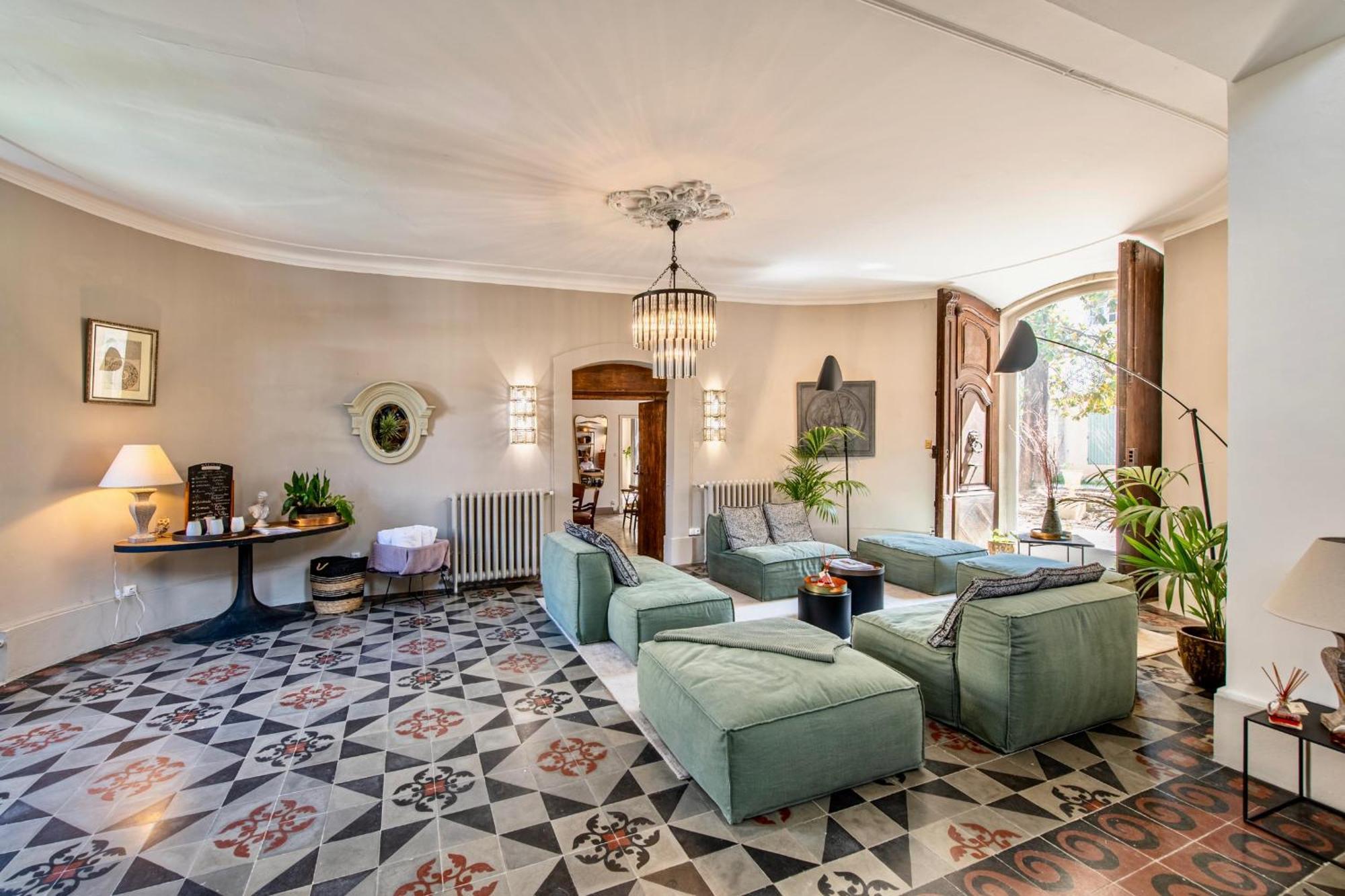 La Chapelle Sur La Sorgue Bed & Breakfast ลีล-ซูร์-ลา-ซอร์ก ภายนอก รูปภาพ