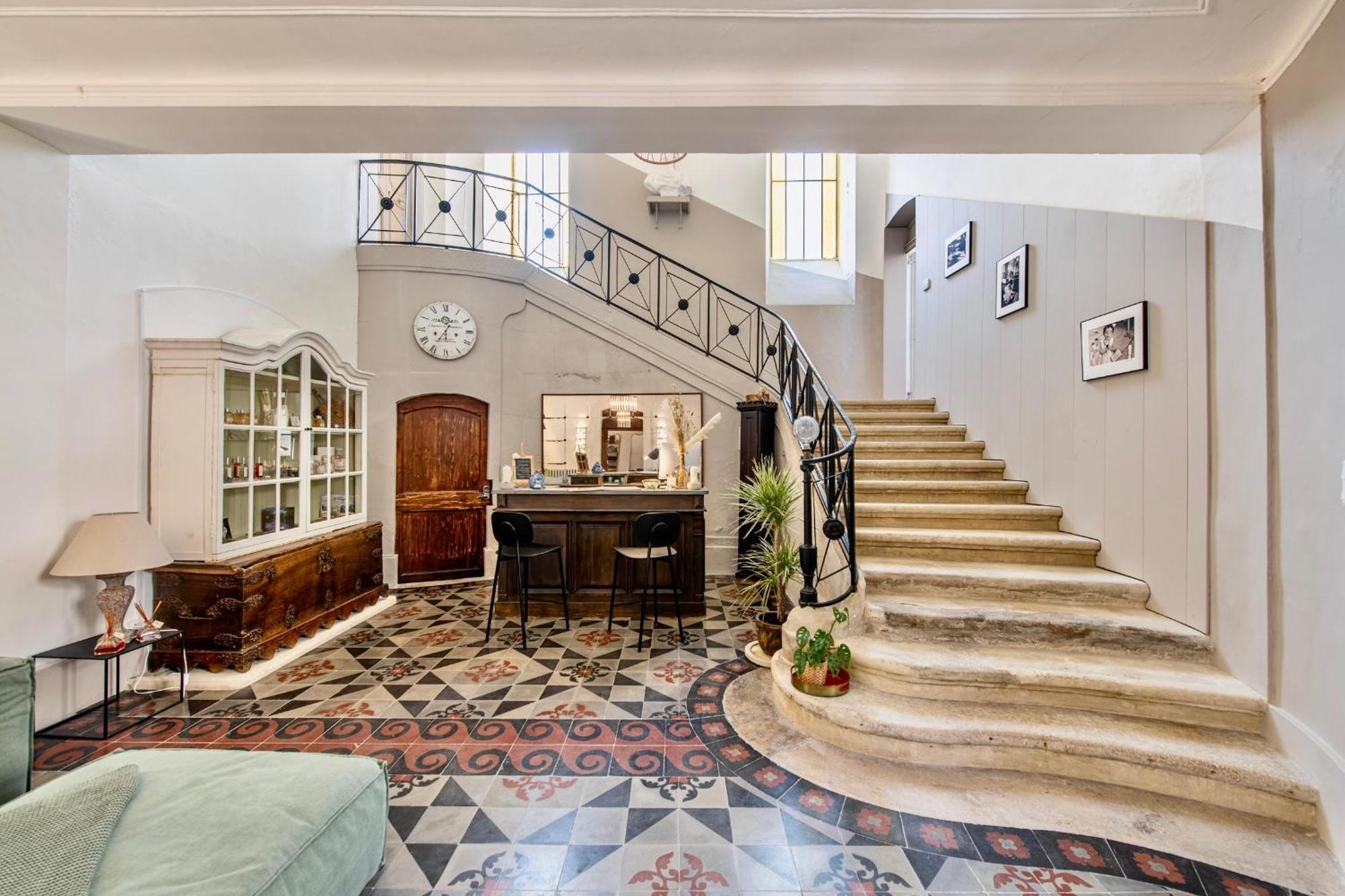 La Chapelle Sur La Sorgue Bed & Breakfast ลีล-ซูร์-ลา-ซอร์ก ภายนอก รูปภาพ