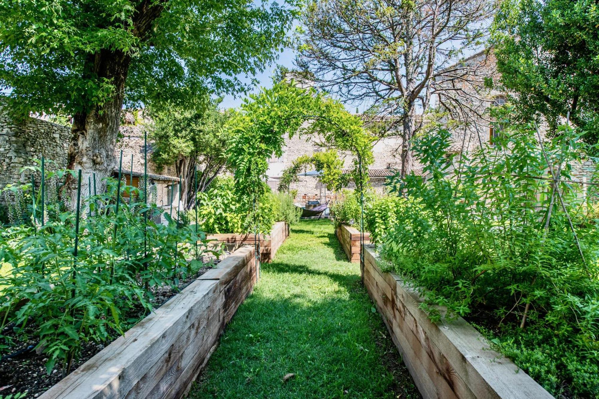 La Chapelle Sur La Sorgue Bed & Breakfast ลีล-ซูร์-ลา-ซอร์ก ภายนอก รูปภาพ