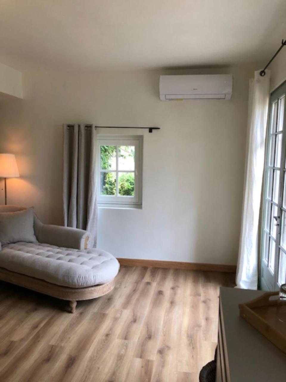 La Chapelle Sur La Sorgue Bed & Breakfast ลีล-ซูร์-ลา-ซอร์ก ภายนอก รูปภาพ