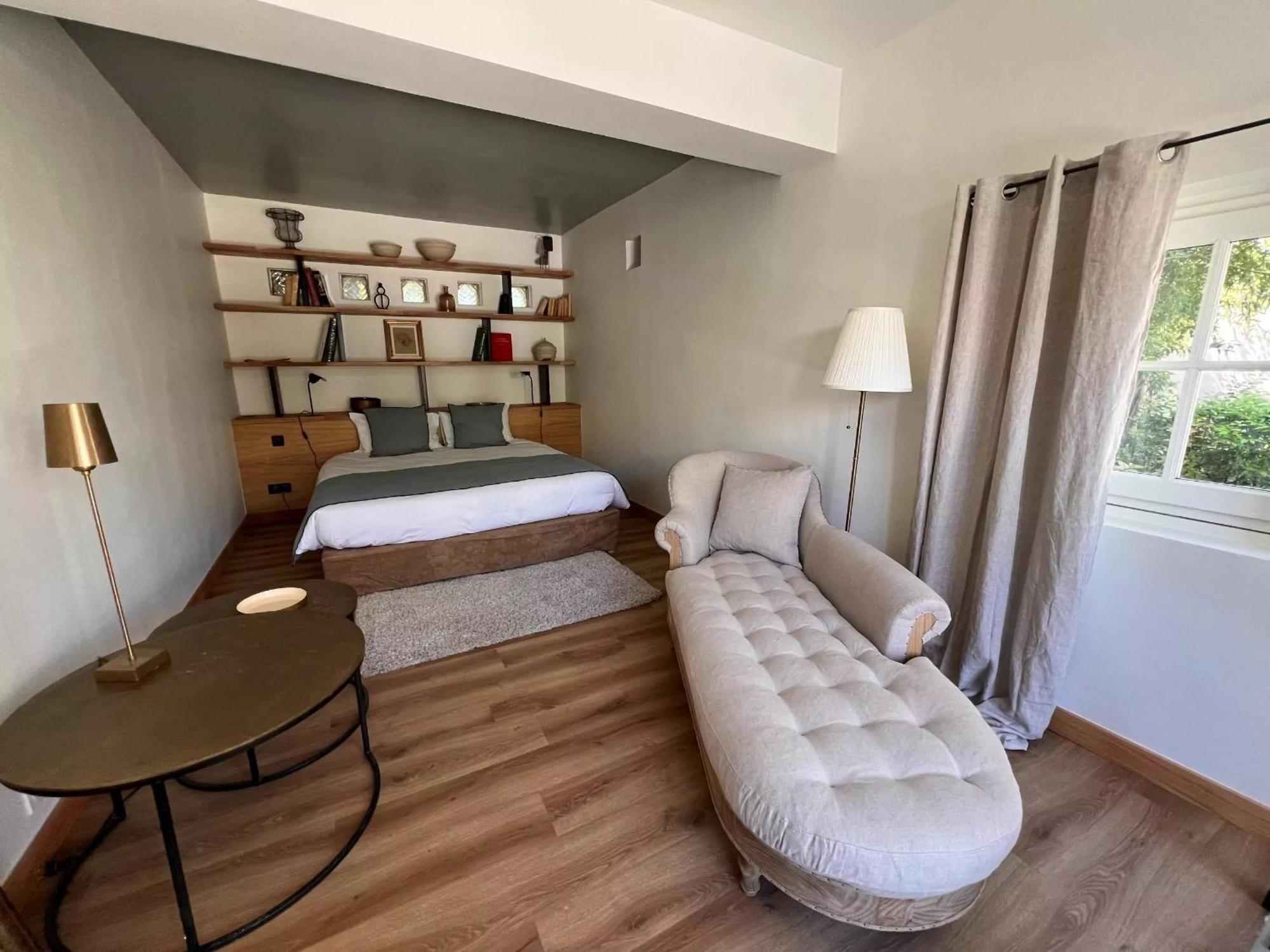 La Chapelle Sur La Sorgue Bed & Breakfast ลีล-ซูร์-ลา-ซอร์ก ภายนอก รูปภาพ
