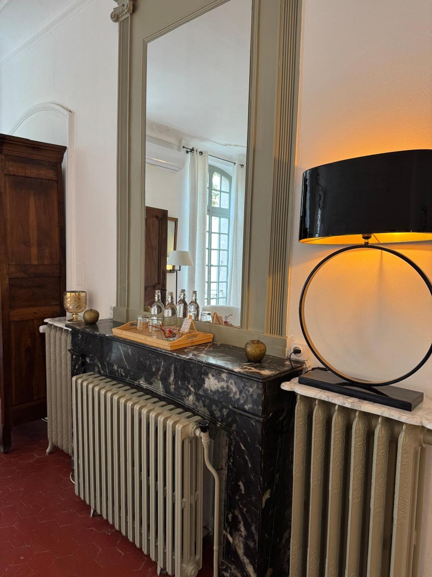 La Chapelle Sur La Sorgue Bed & Breakfast ลีล-ซูร์-ลา-ซอร์ก ภายนอก รูปภาพ