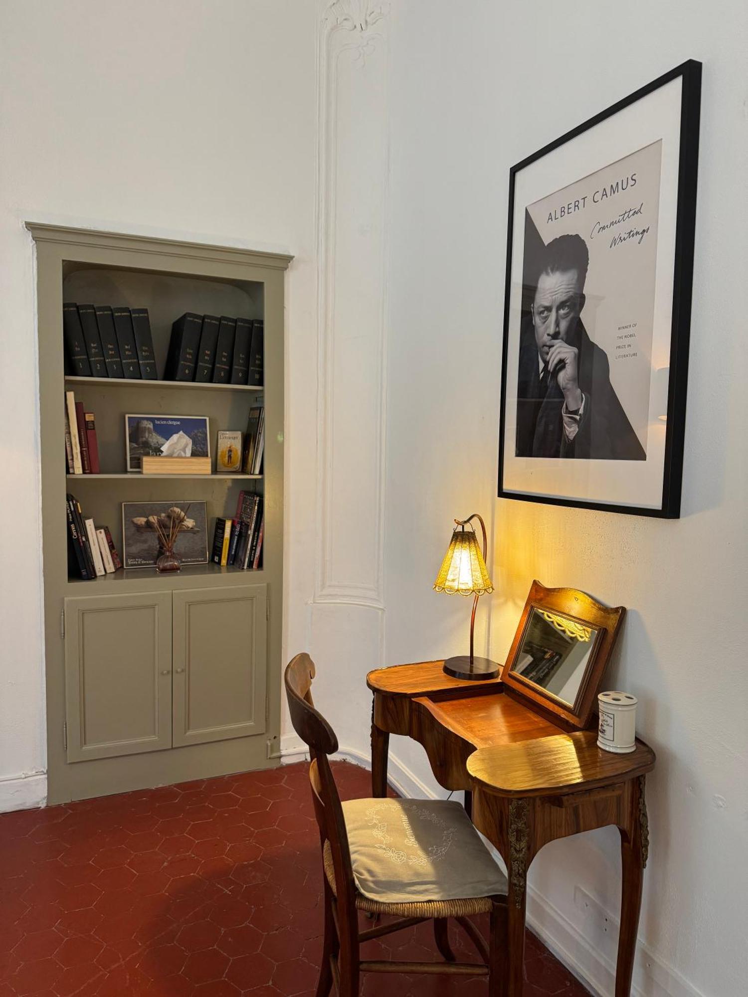 La Chapelle Sur La Sorgue Bed & Breakfast ลีล-ซูร์-ลา-ซอร์ก ภายนอก รูปภาพ