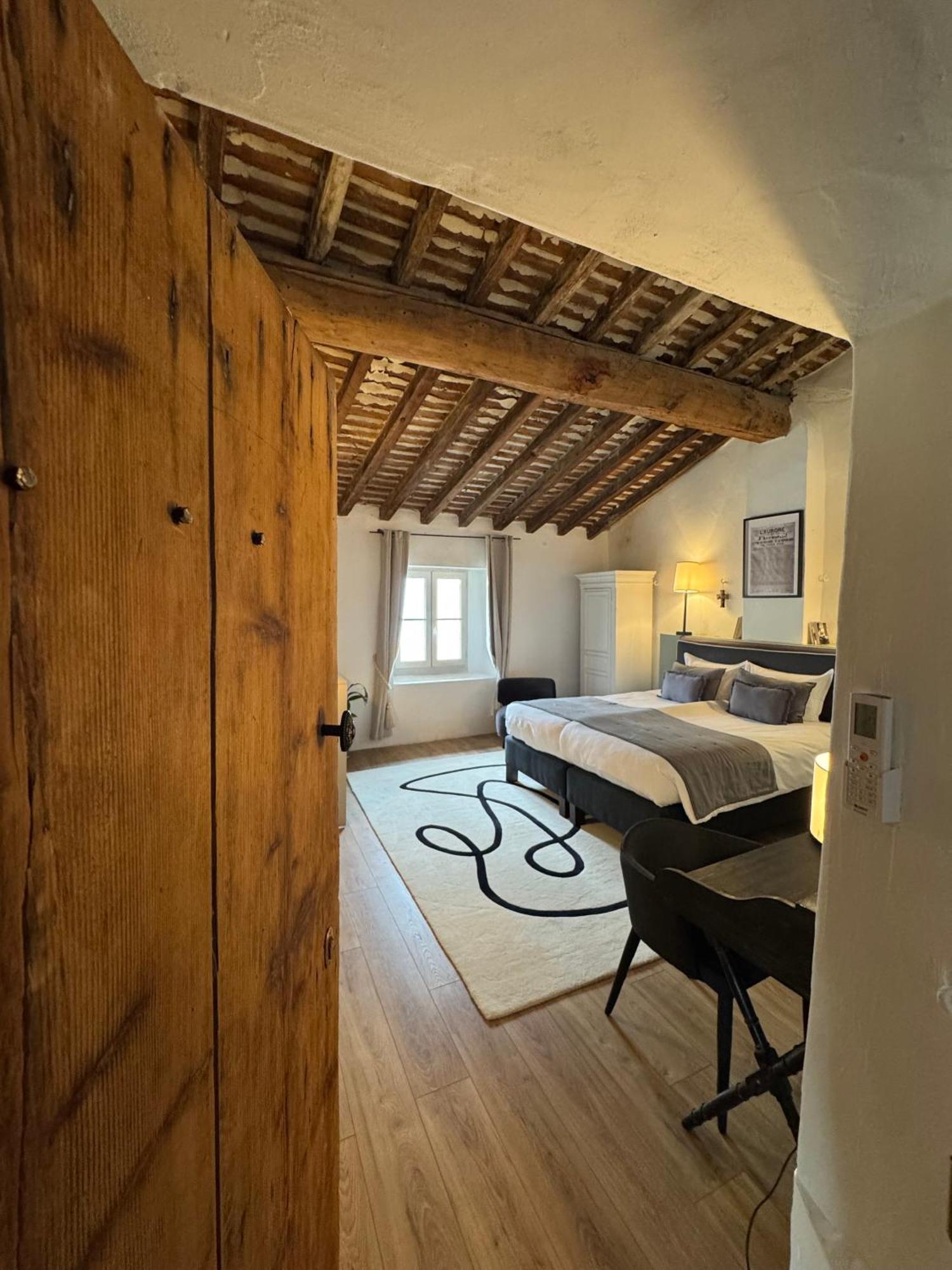 La Chapelle Sur La Sorgue Bed & Breakfast ลีล-ซูร์-ลา-ซอร์ก ภายนอก รูปภาพ