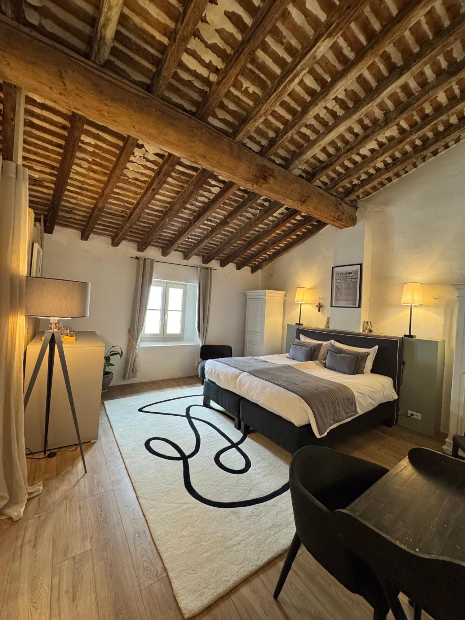 La Chapelle Sur La Sorgue Bed & Breakfast ลีล-ซูร์-ลา-ซอร์ก ภายนอก รูปภาพ