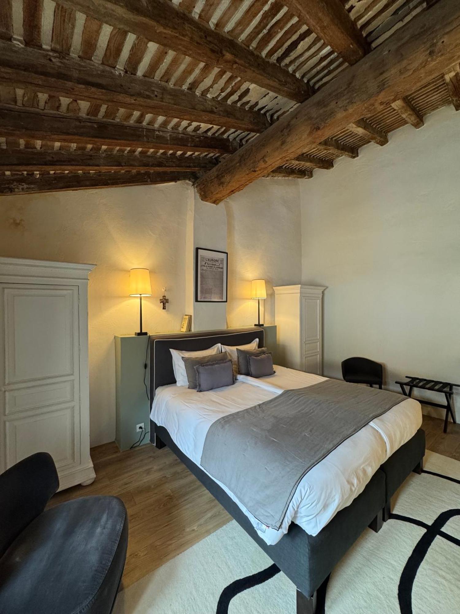 La Chapelle Sur La Sorgue Bed & Breakfast ลีล-ซูร์-ลา-ซอร์ก ภายนอก รูปภาพ